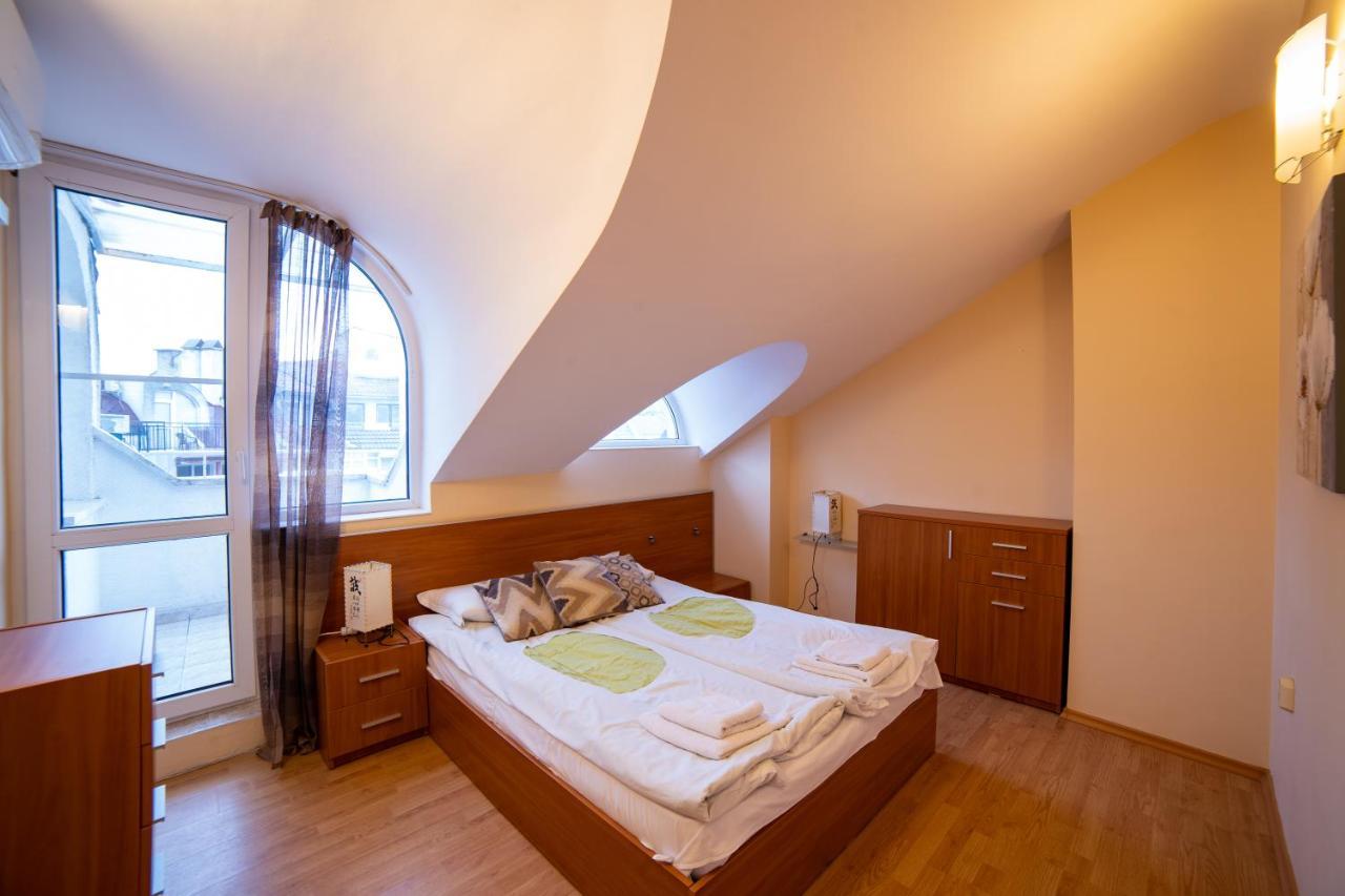 Maisonette Picadilly Varna Esterno foto