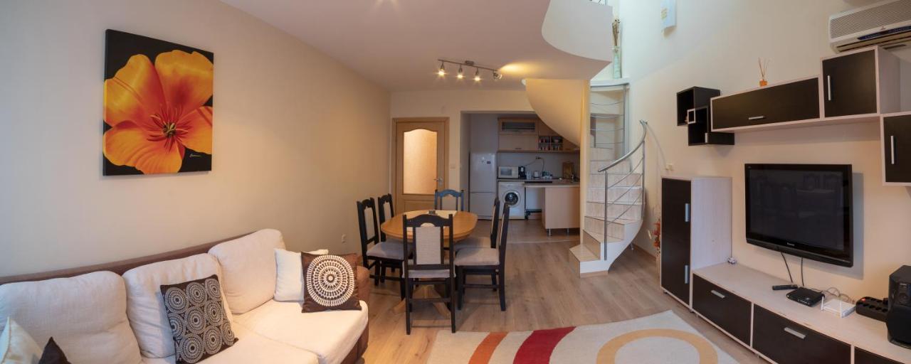Maisonette Picadilly Varna Esterno foto