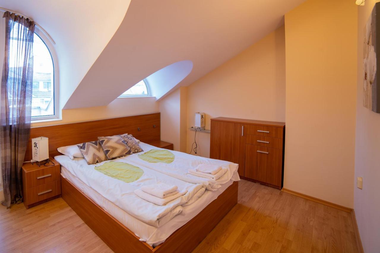 Maisonette Picadilly Varna Esterno foto